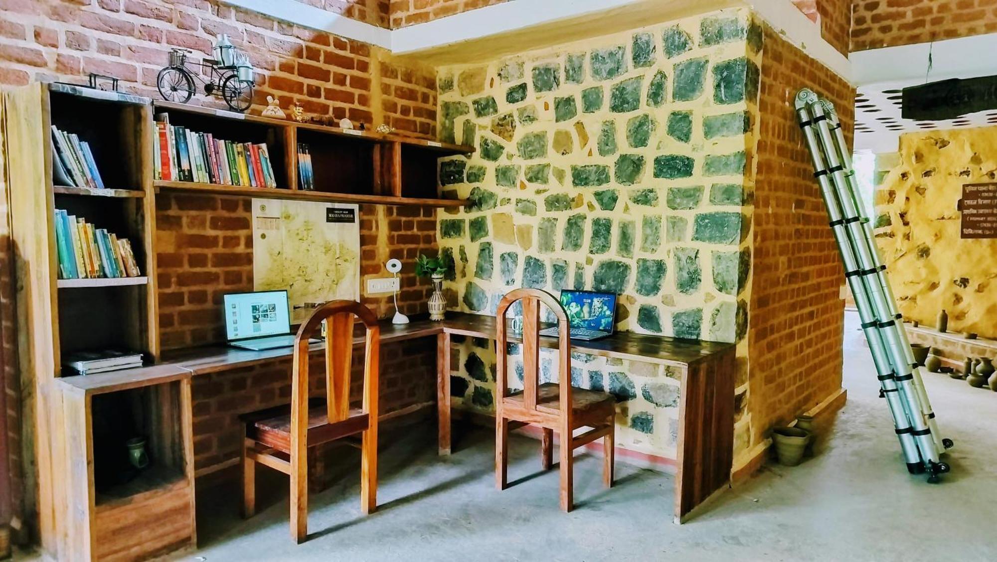 Surwahi Social Ecoestate Kānha Exterior foto